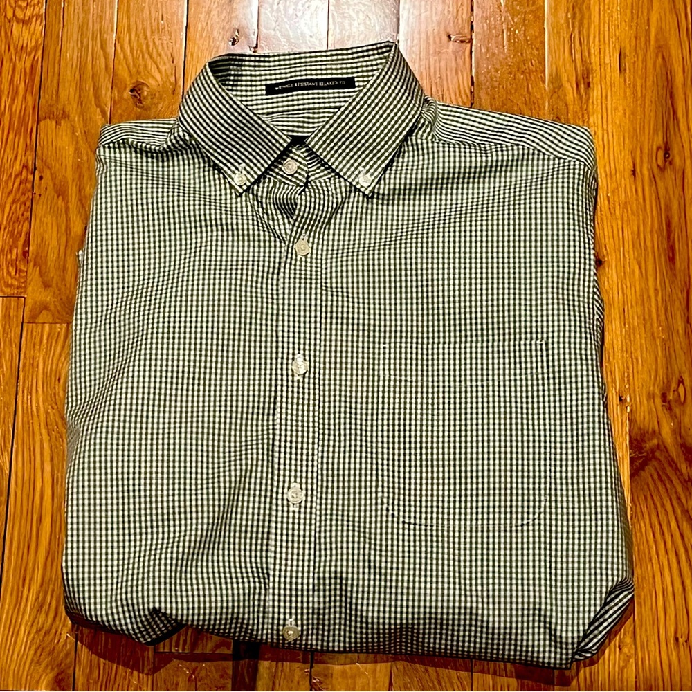 EUC Eddie Bauer Button Down Shirt Large